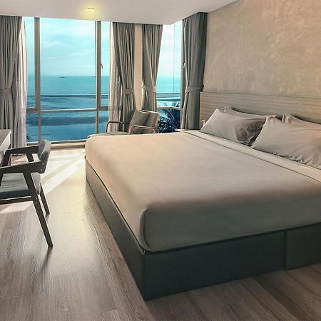 Seed Boutique Hotel Bang Saen Bagian luar foto