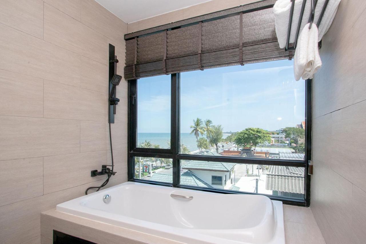 Seed Boutique Hotel Bang Saen Bagian luar foto